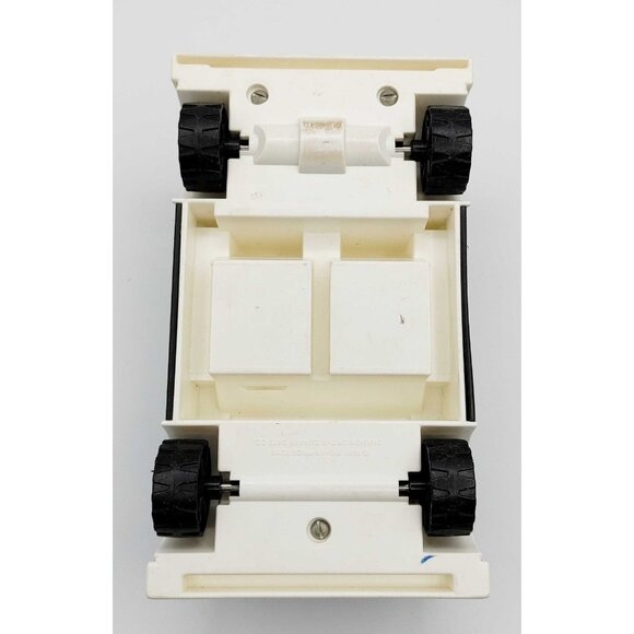 Vintage 1981, Fisher Price Husky Helicopter Police Car & Motorcycle/ 1 Cop - Picture 6 of 15